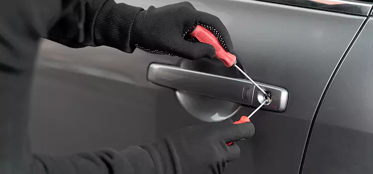 Locked Out of Car Help Kincardine